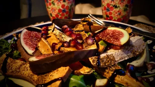 Sałatka z pieczonymi batatami vegestyl