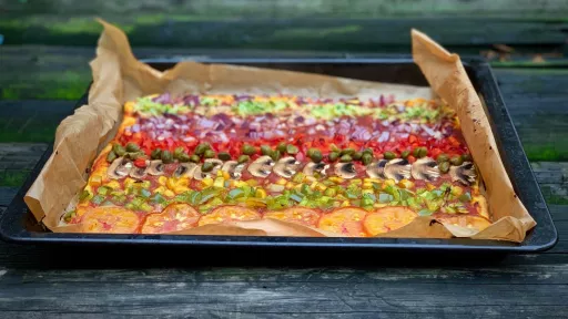 Kolorowa pizza vegestyl