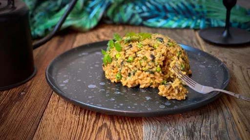 Risotto z pieczarkami i groszkiem vegestyl