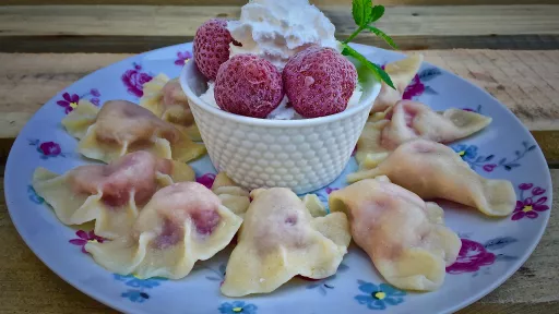 Pierogi z truskawkami vegestyl