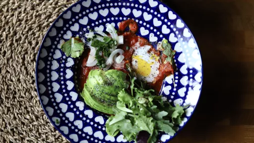 Wegańska szakszuka vegestyl