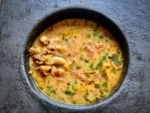  Zupa orientalna z fasolą vegestyl