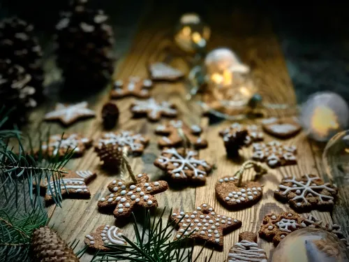 Pierniczki świąteczne z lukrem vegestyl