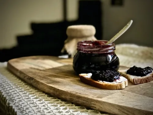 Powidła z czarnej porzeczki