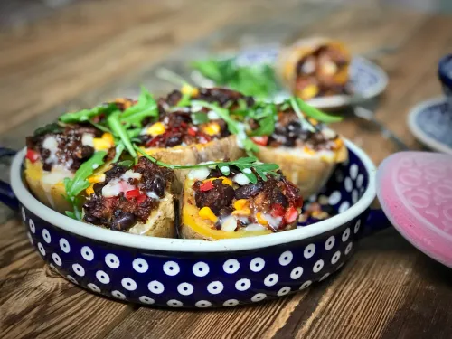 Ziemniaki faszerowane warzywami vegestyl