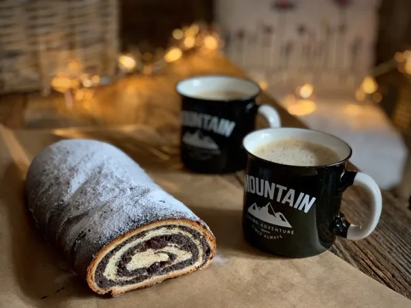 Makowiec drożdżowy z żurawiną vegestyl