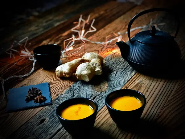 Złoty nap&oacute;j z kurkumy vegestyl