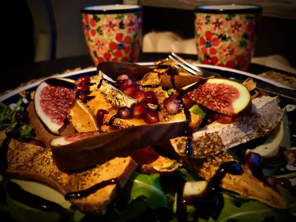 Sałatka z pieczonymi batatami vegestyl