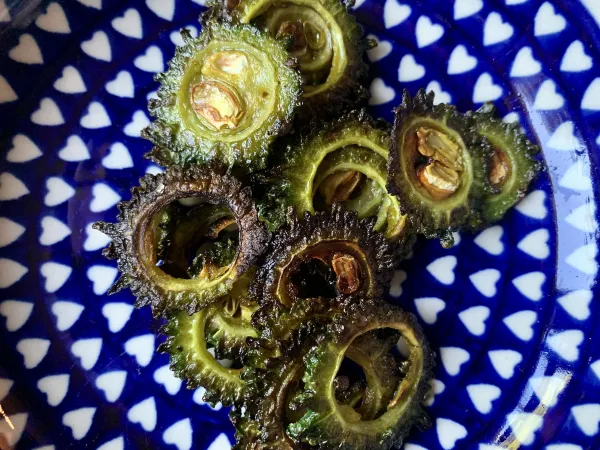 Bitter Melon, czyli gorzki melon lub og&oacute;rek (Balsamka Og&oacute;rkowata) vegestyl