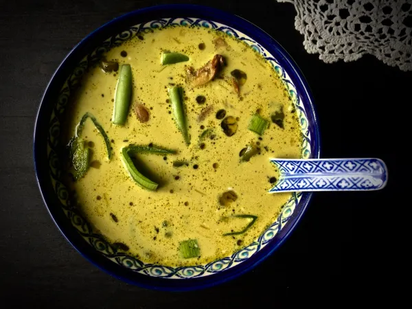 Zupa z fasolką Pinto i kurkami vegestyl