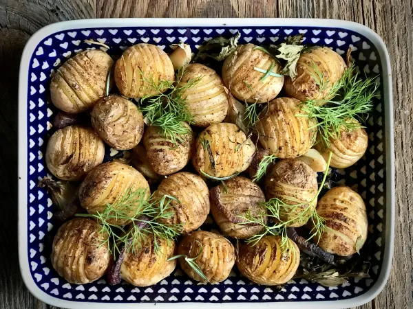 Młode pieczone ziemniaki - vegestyl